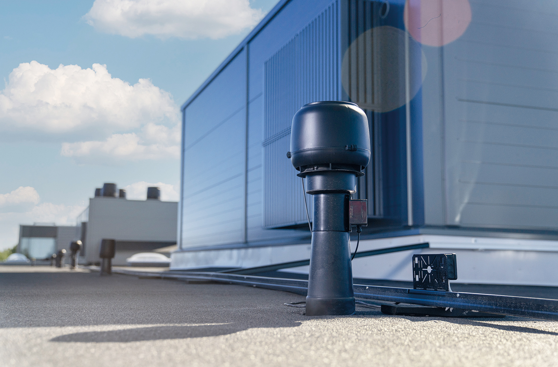 Tarpeenmukainen tuuletus alentaa jäähdytystarvetta ja tuo energiansäästöä