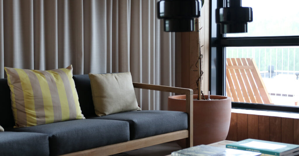 Vantaan sisätilojat, lamput, sohvat